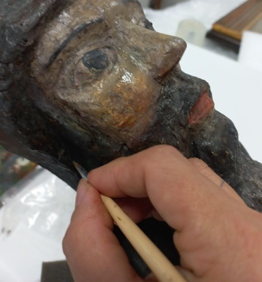 Escultura São Jerônimo antes da restauração – vista frontal
