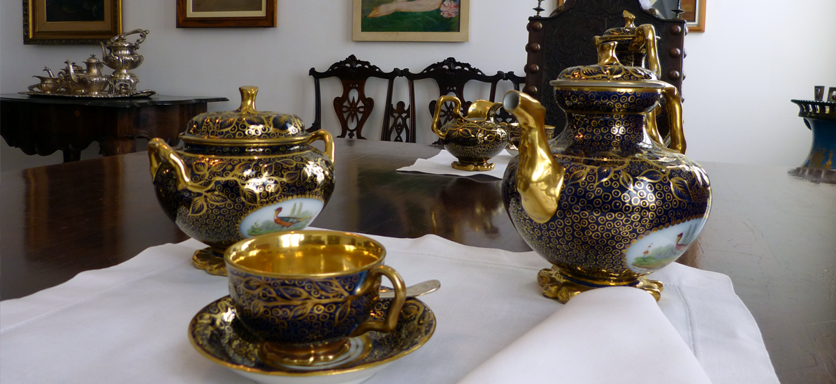 Foto de porcelanas da exposição: Um palácio, muitas histórias