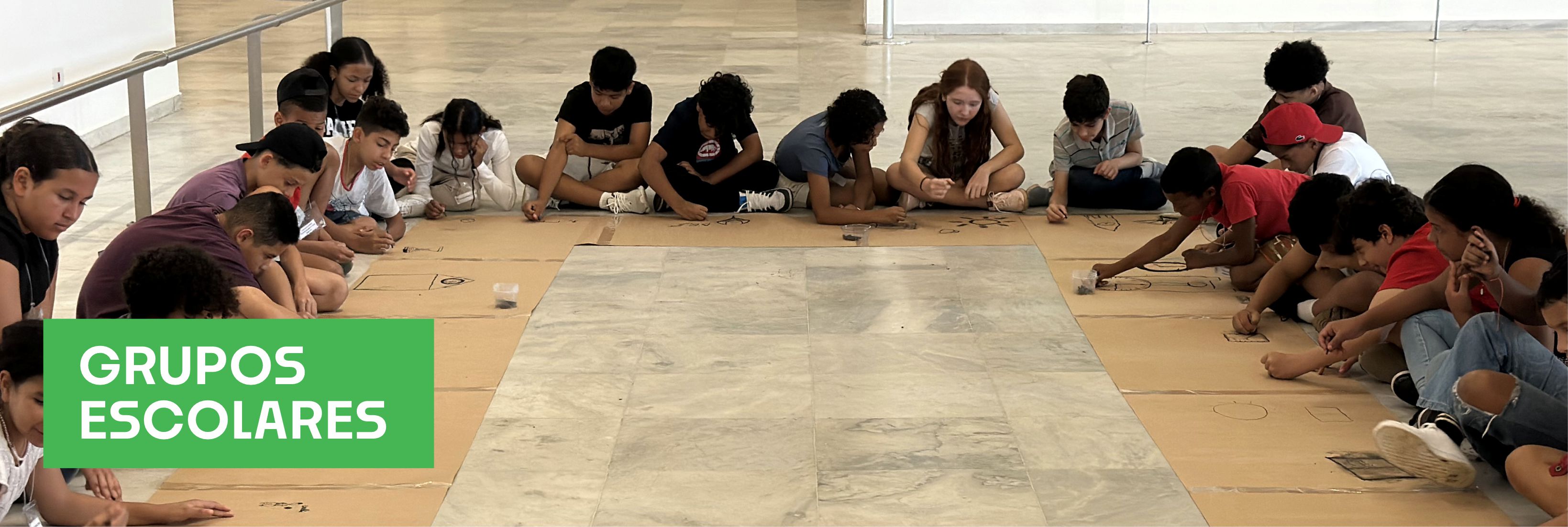 Foto de visita de Grupo Escolar